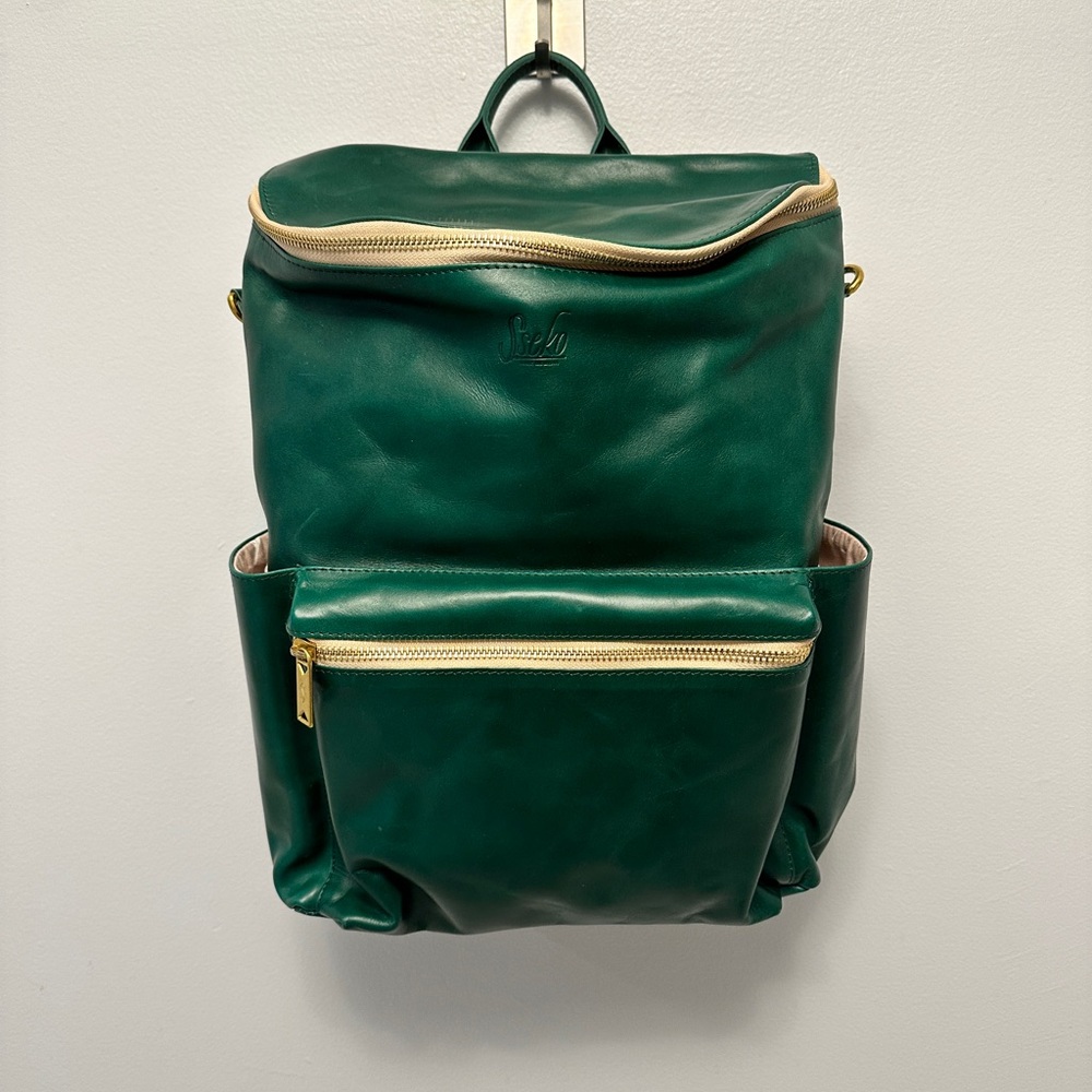 Convertible Crescent Zip Bag in Agave with Luggage strap, Sseko